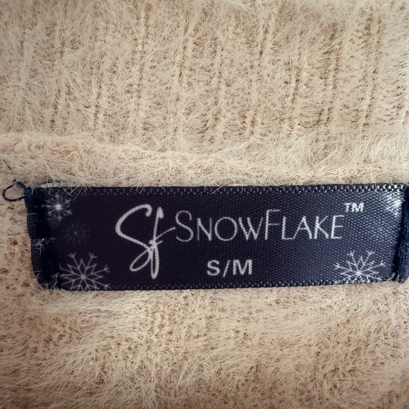 Sf SnowFlake Cozy Cream Sweater Women’s Sz S/M Crew Neck - Picture 3 of 6
